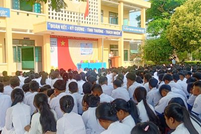 Đoàn Thanh niên tổ chức phong trào nuôi heo đất